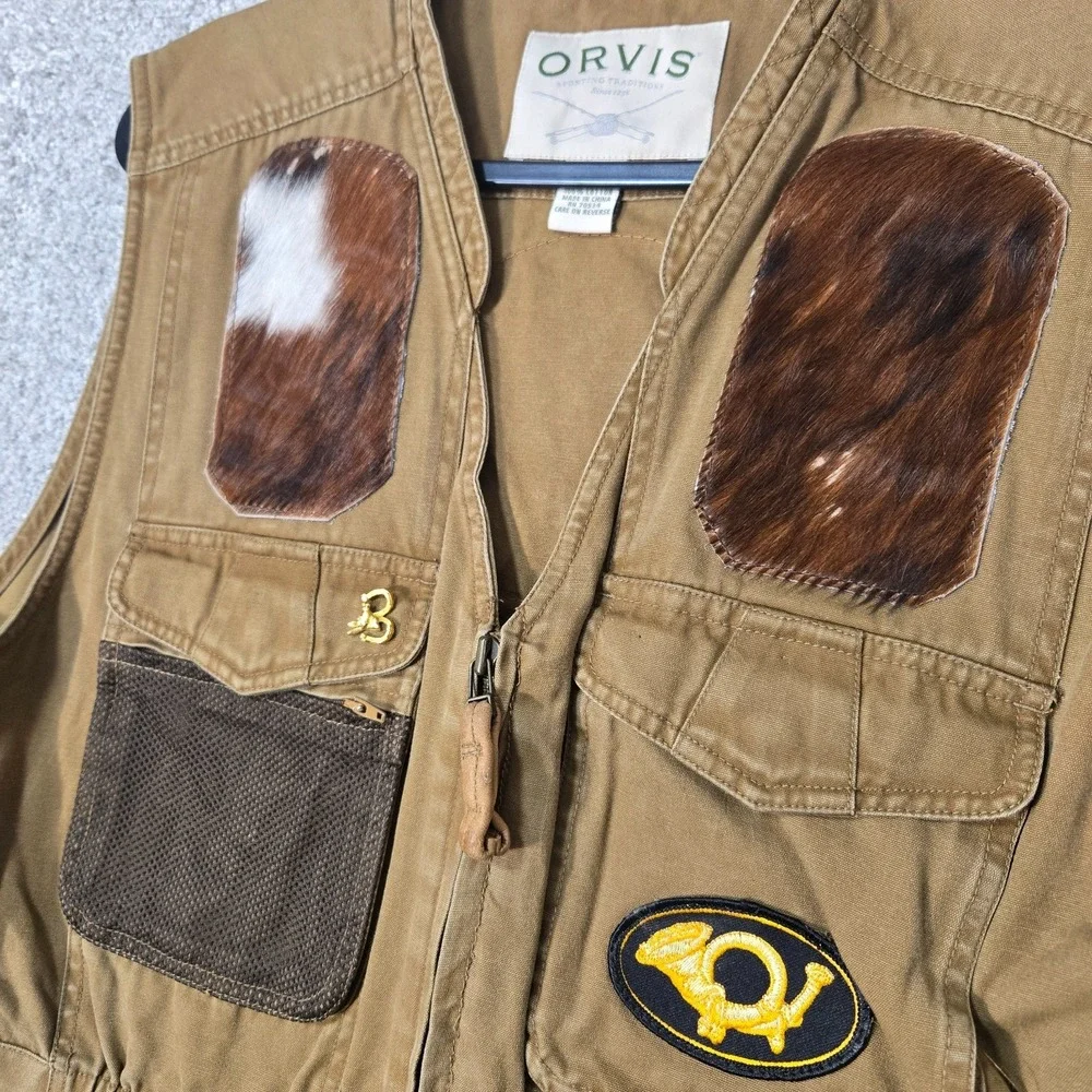 ORVIS canvas zip up vest mens Large North American Hunting deerskin patches